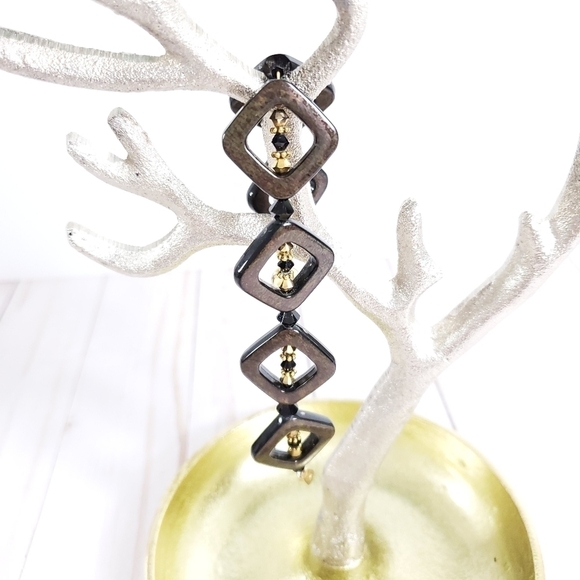 3/$15 sale Squares and crystals bracelet - Picture 2 of 5